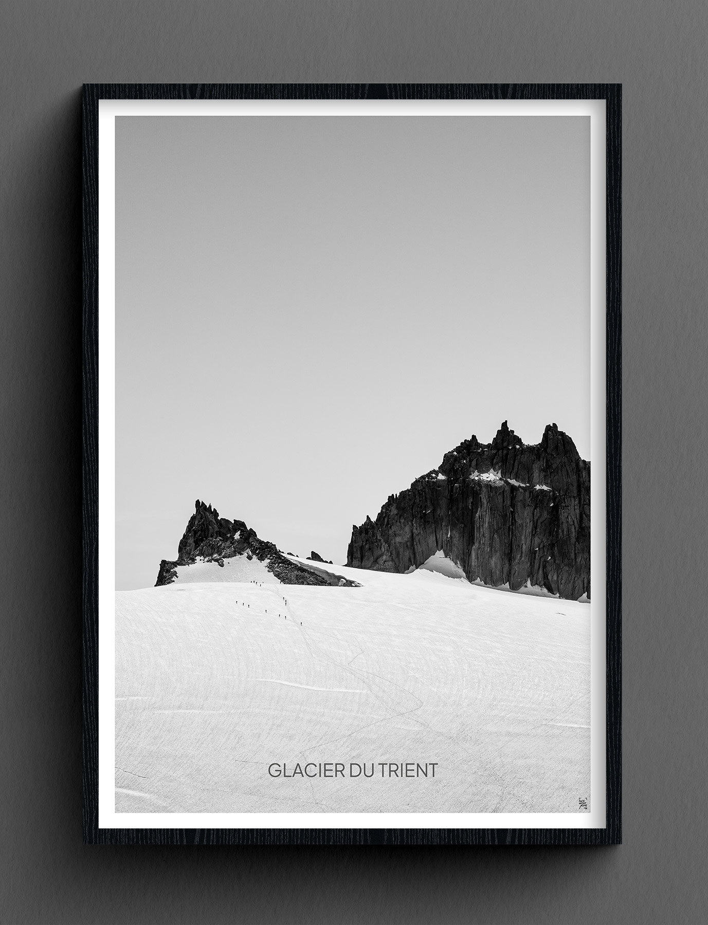 Face Montagne - Glacier du Trient, alpinistes, avec cadre sur fond foncé